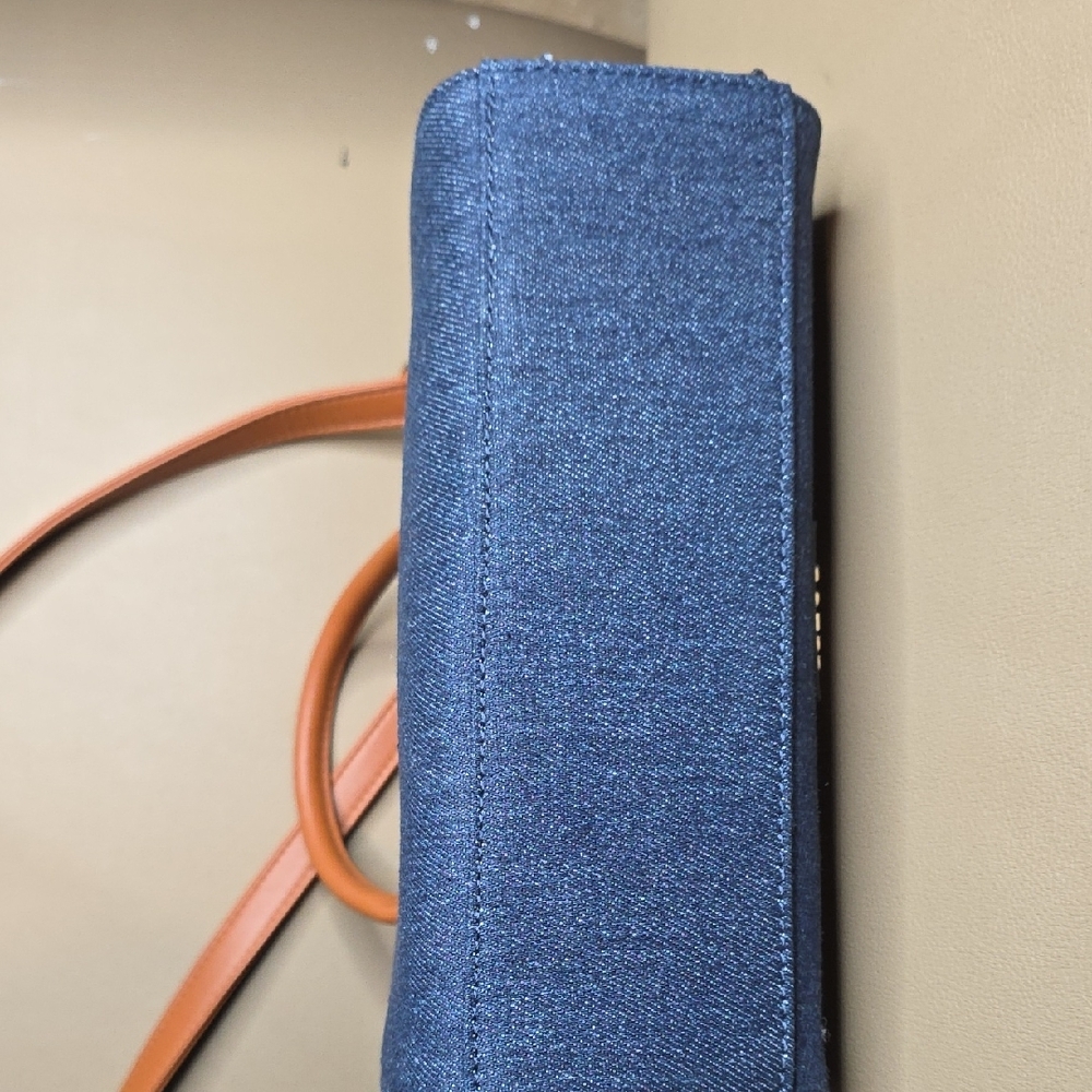 GUESS Blue and Tan Crossbody Bag - Picture 4 of 6